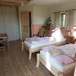 Landhof Zur Meierei Gæstehus 3*